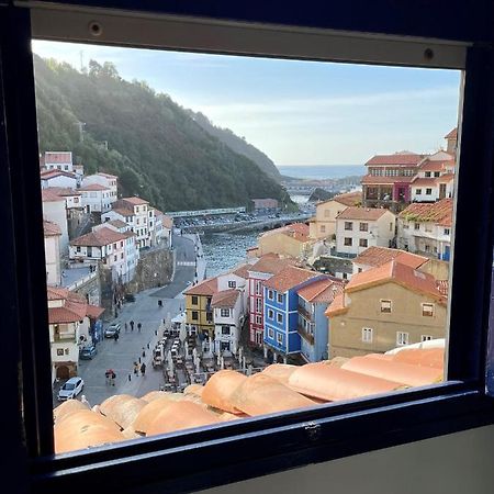 Casa De Pescadores Con Vistas Al Mar Cudillero Exterior foto
